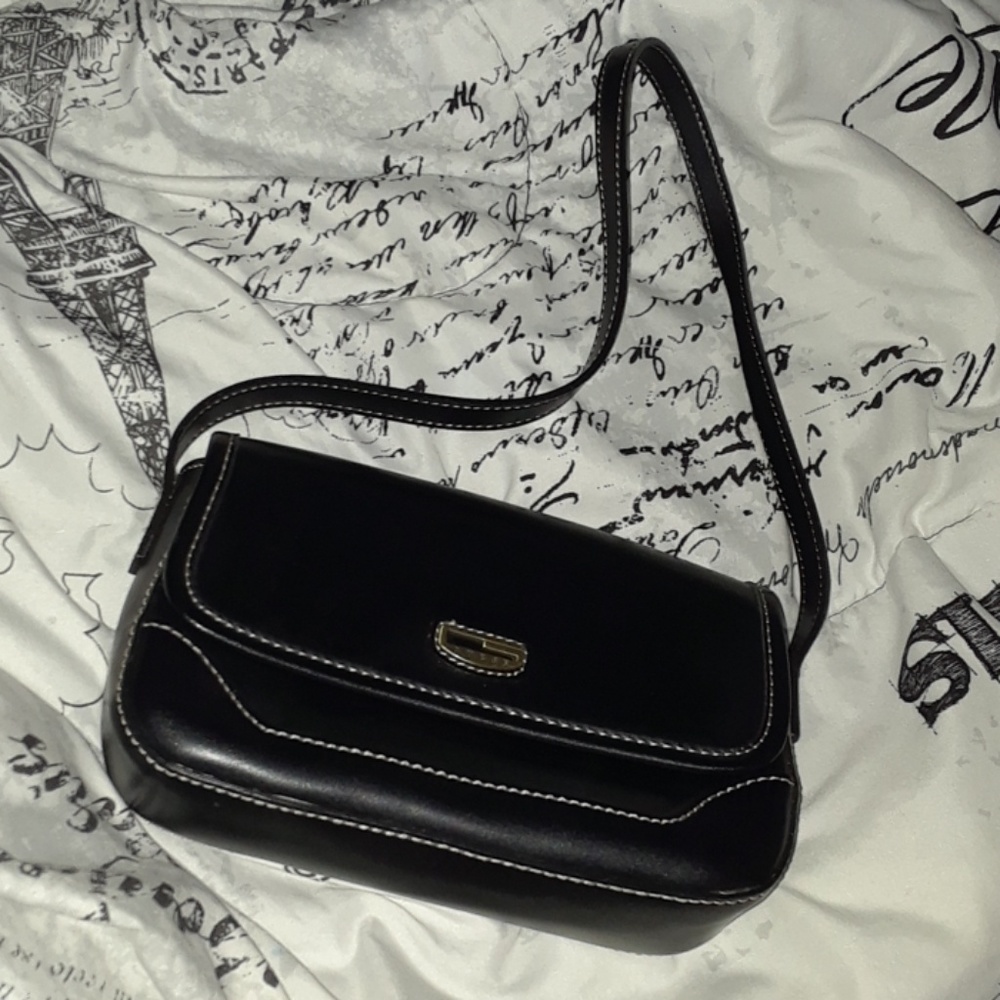 Vintage Black Guess Small Purse